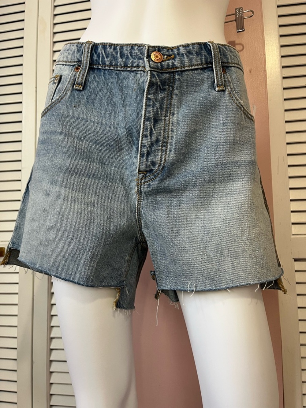GAP Medium Wash Denim Cutoff Shorts